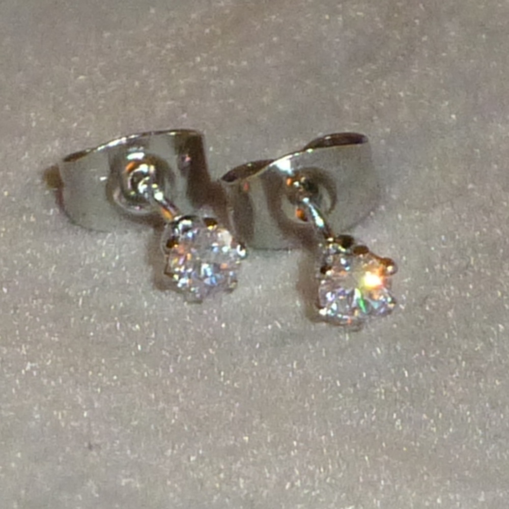 14K White Gold Plated CZ Stud Earrings 6 Pairs New - Picture 6 of 7